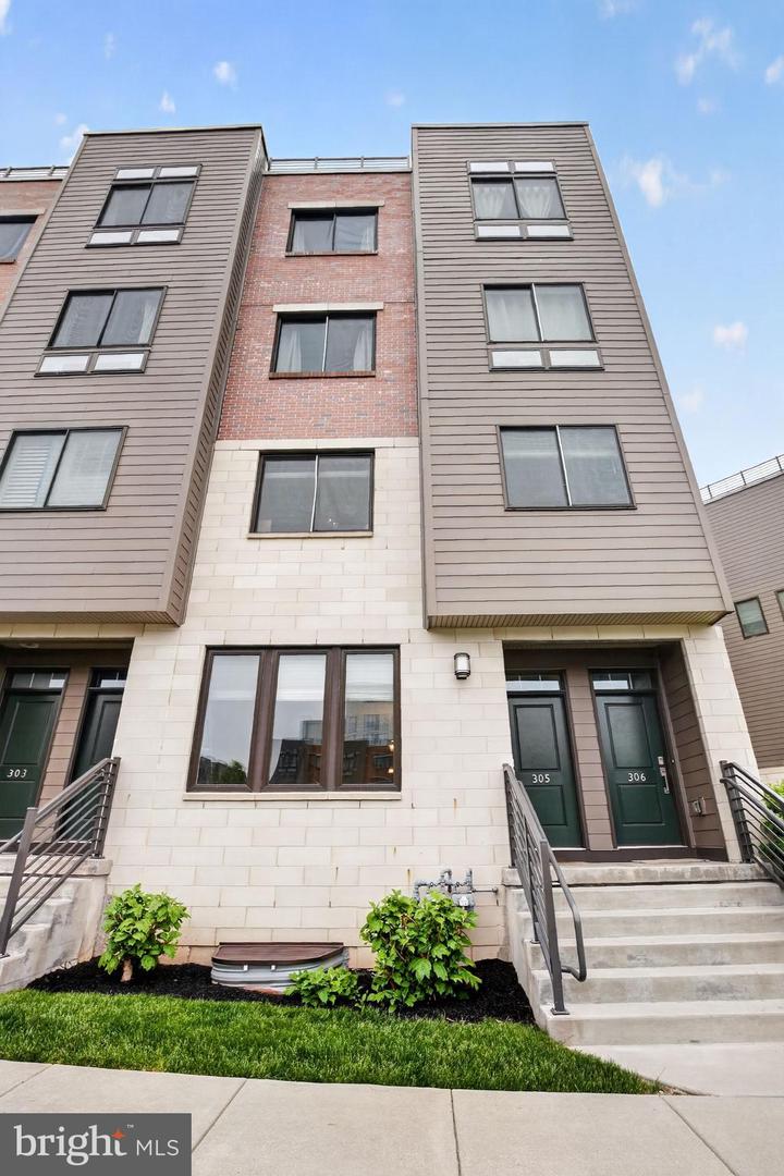 305 Lakeview Court #bldg 300