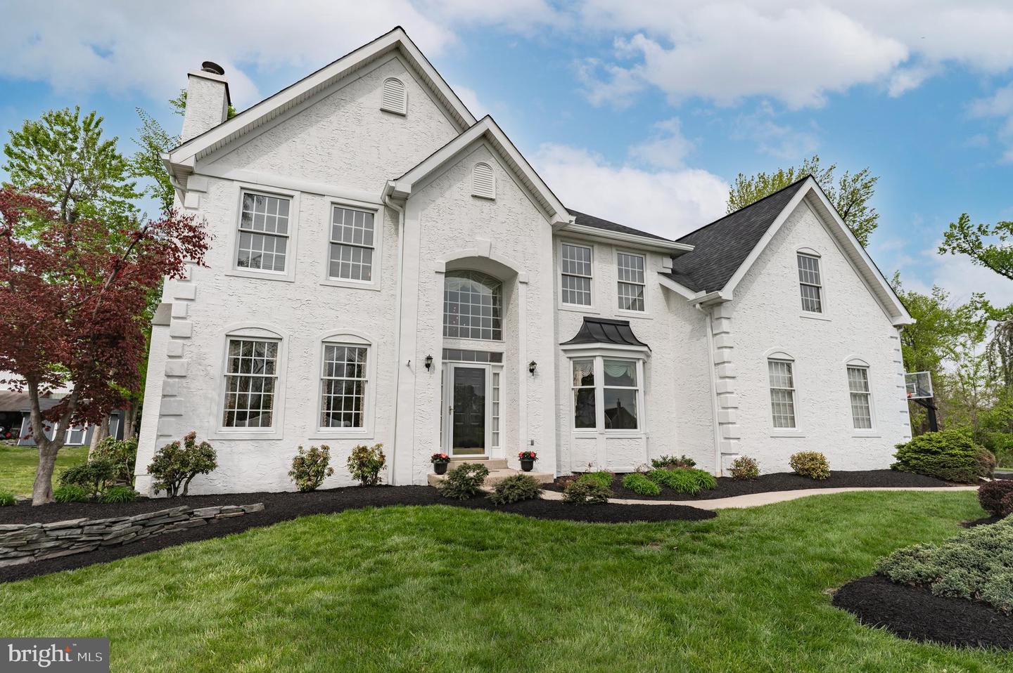694 Misty Hollow, Maple Glen