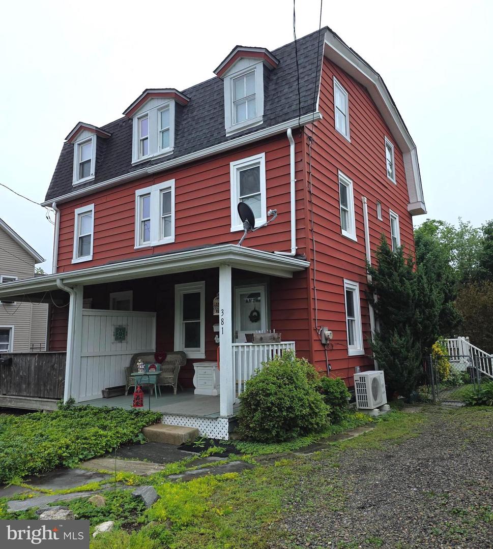 381 Stewart Avenue, Jenkintown
