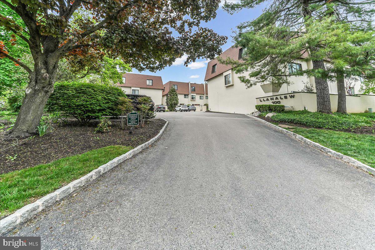 100 Llanalew Road #3c, Haverford