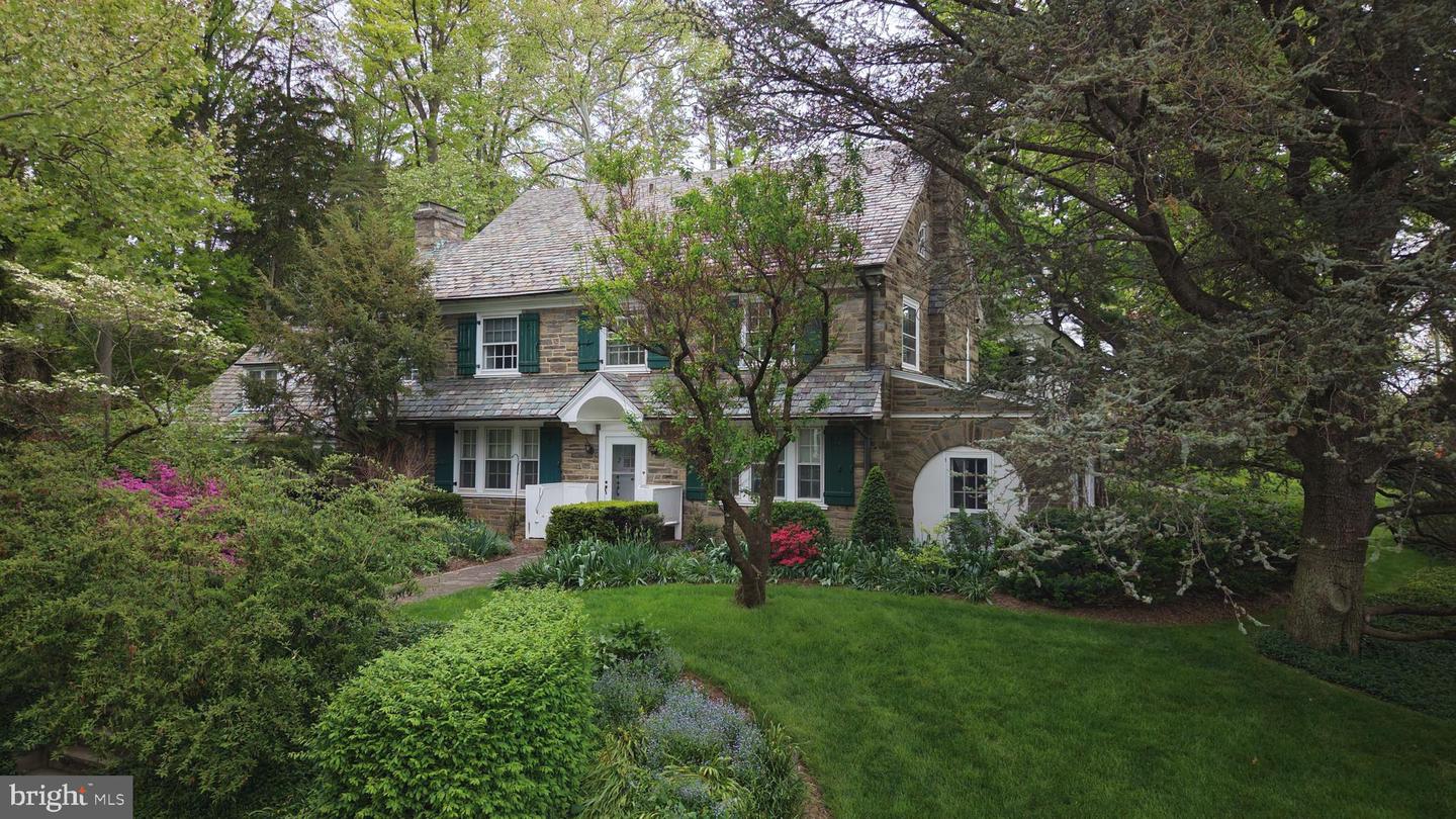 105 E Logan Street, Norristown