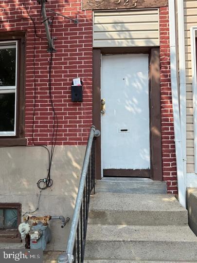 325 E Moore Street