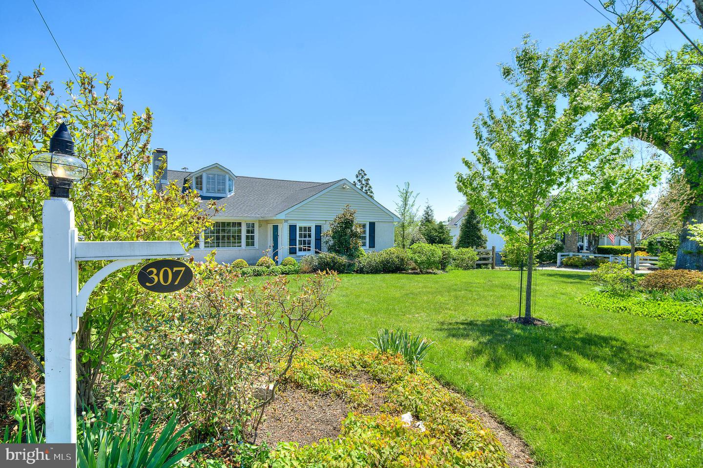 307 Washington Lane, Fort Washington
