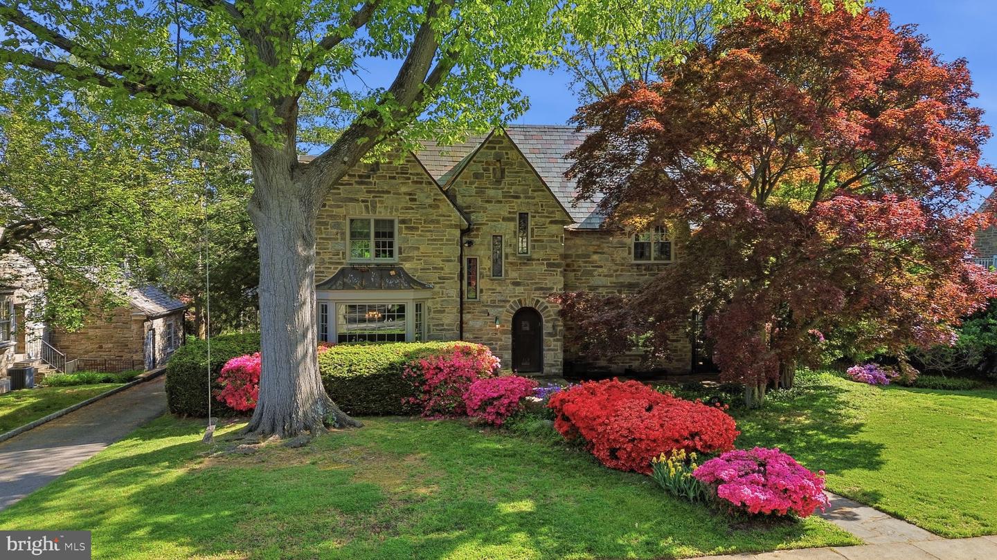 419 Chapel Road, Elkins Park
