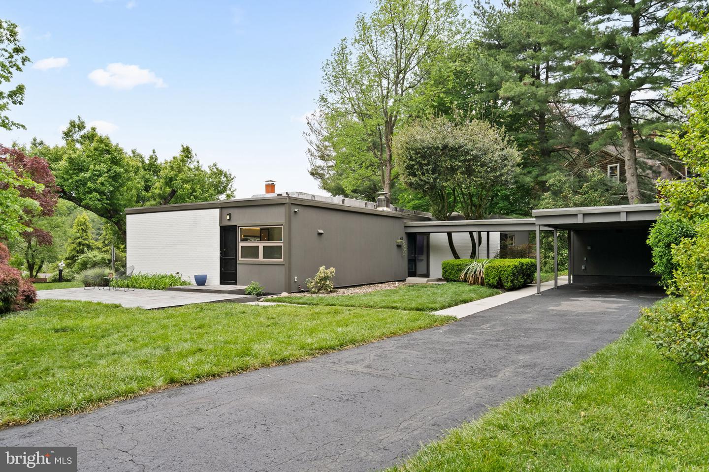 418 Randall Road