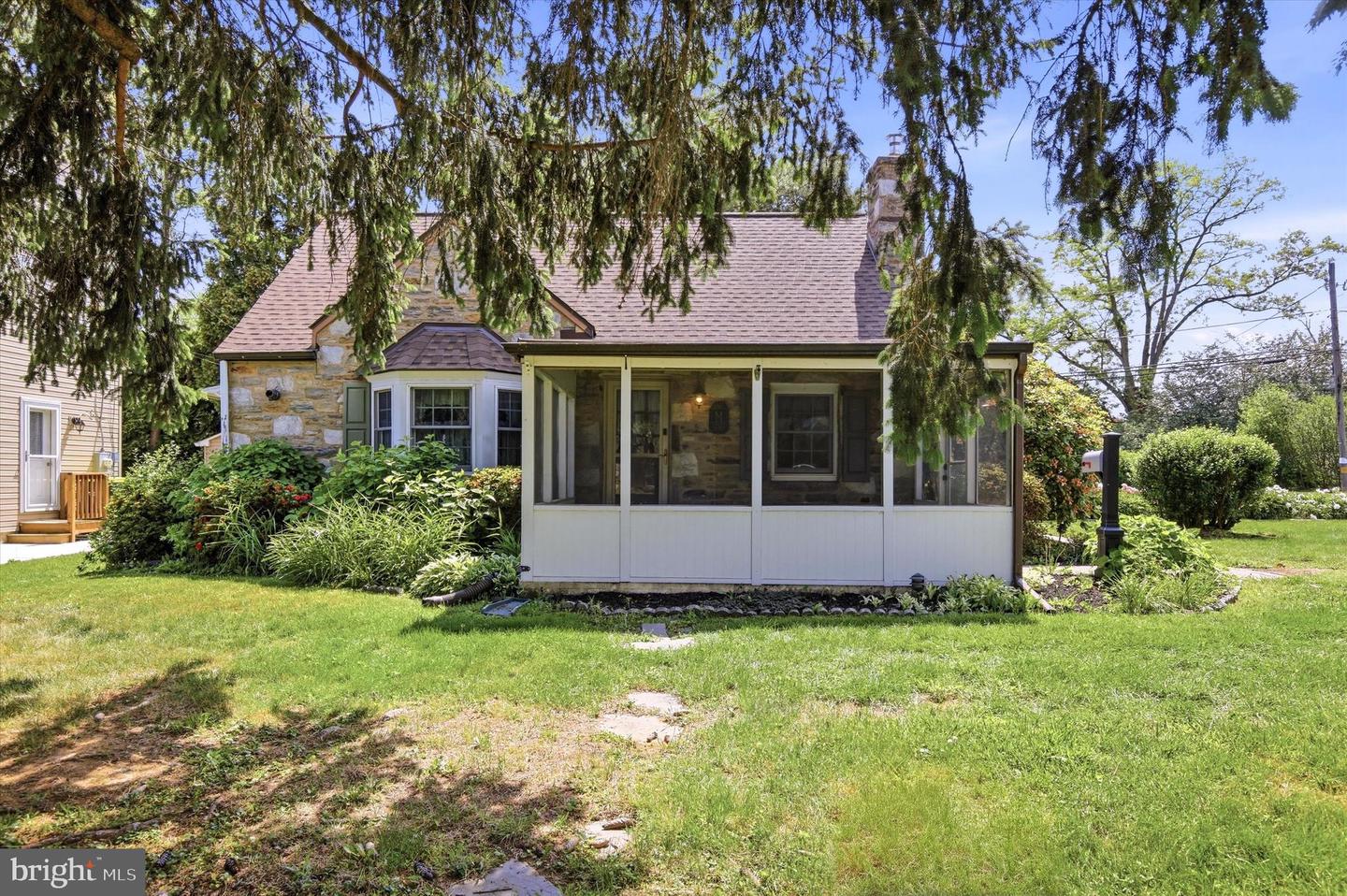 416 Exton Road, Hatboro