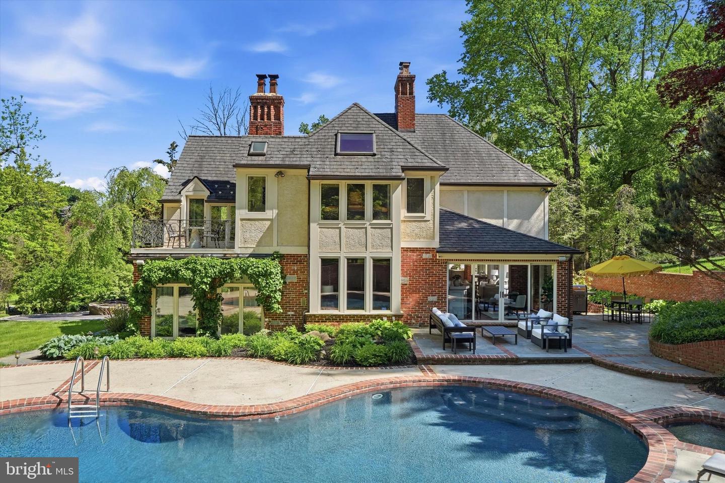1100 Green Valley Rd