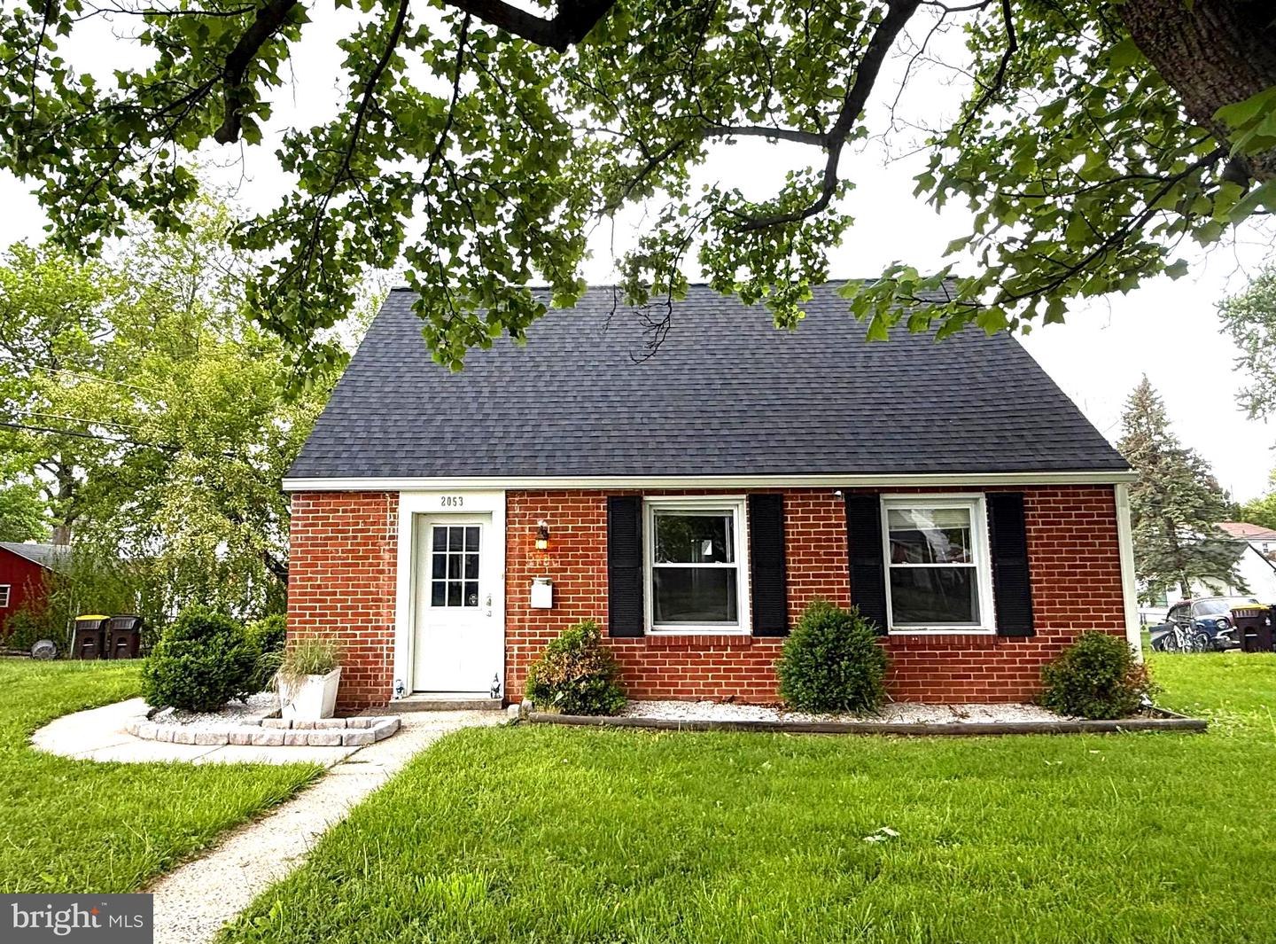 2053 Clearview