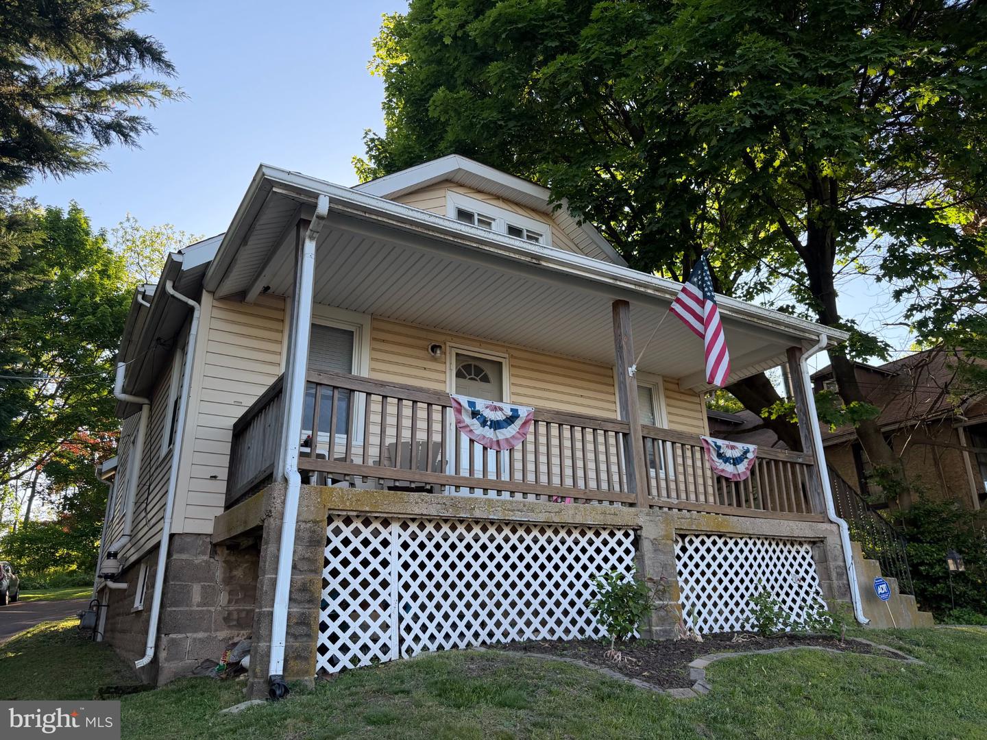 494 Grant Avenue