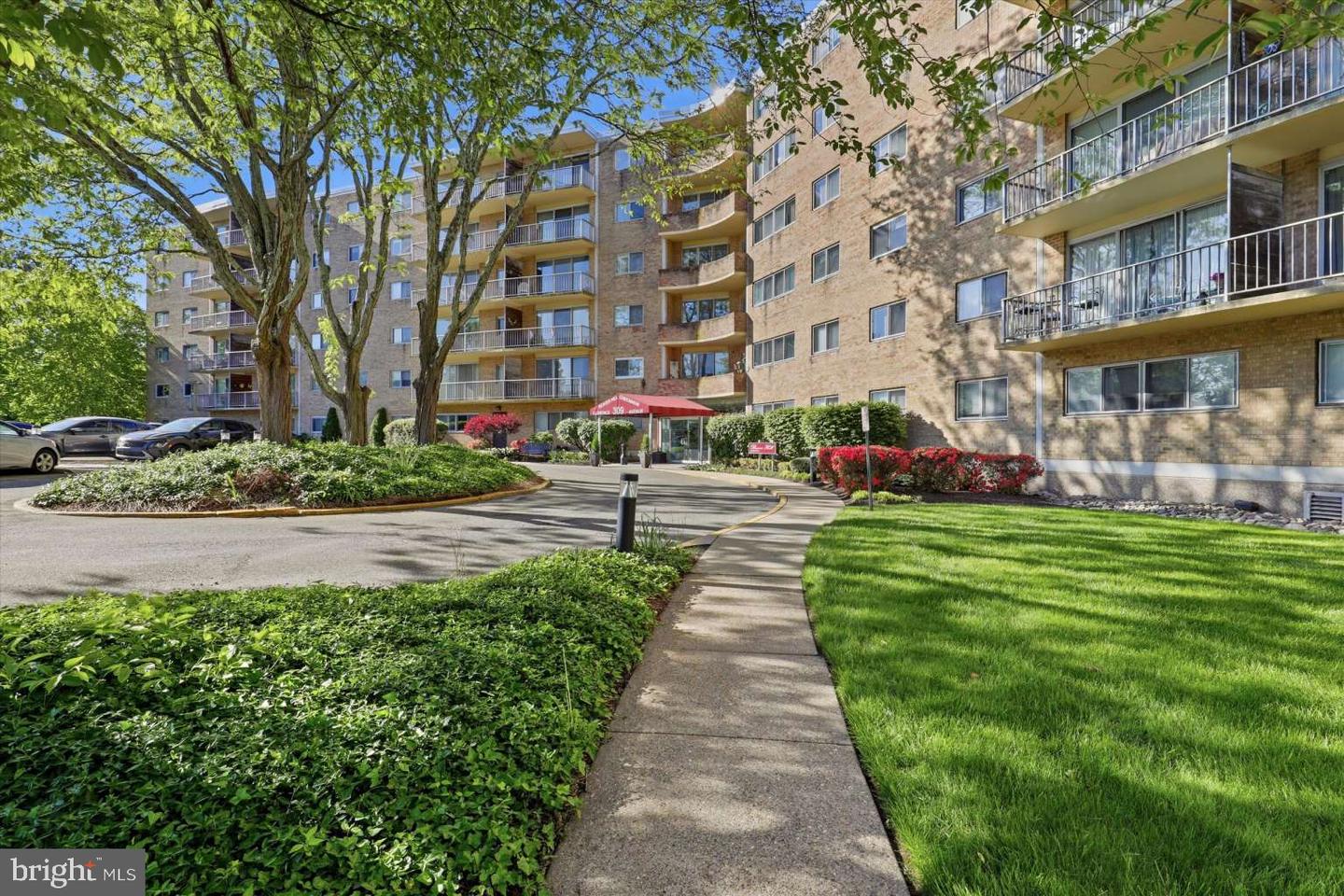 309 Florence Avenue #329-N