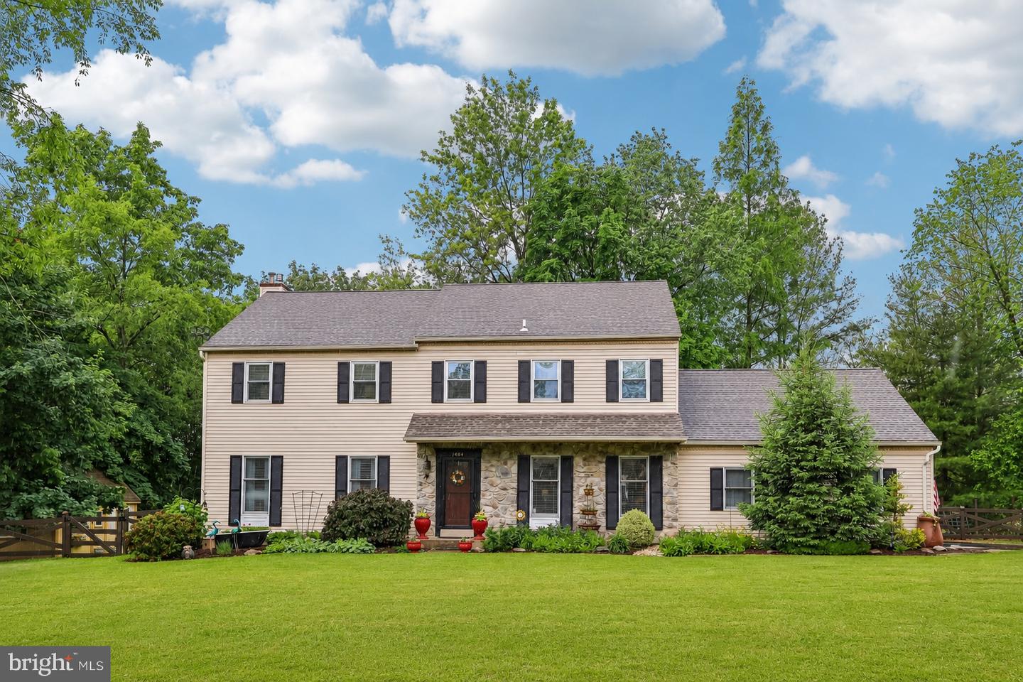 484 Mockingbird Lane, Collegeville