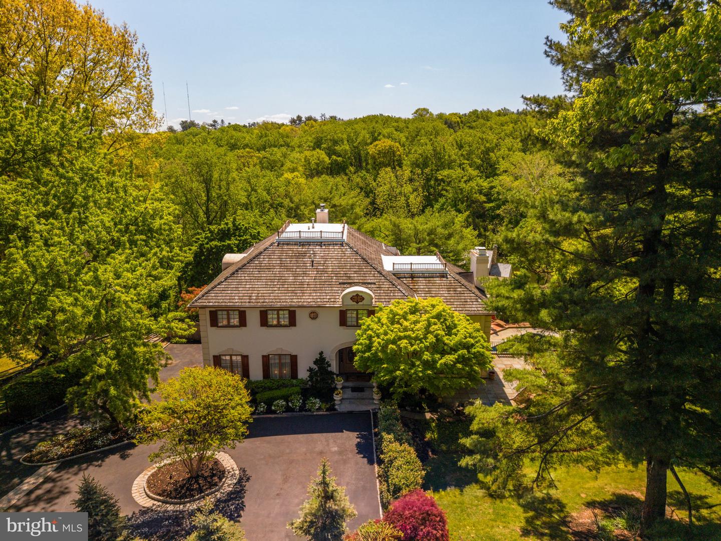 1533 Briar Hill Road
