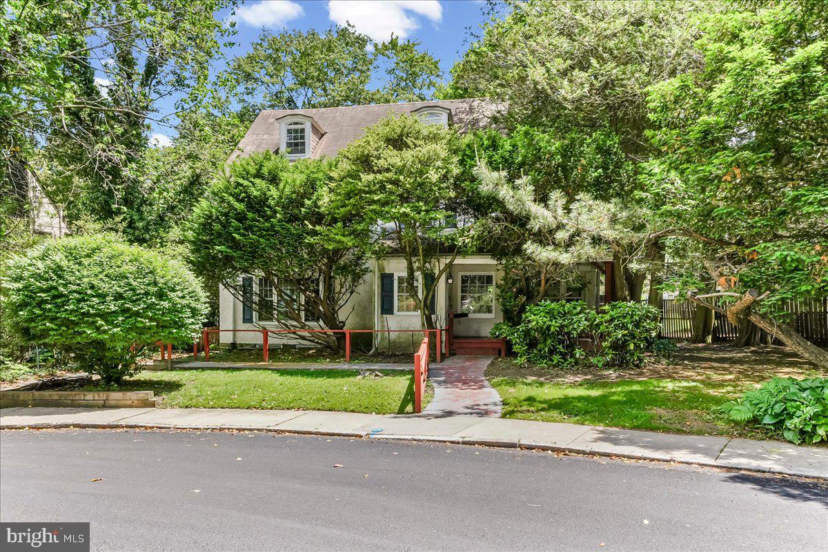 4 E Lodges Lane, Bala Cynwyd