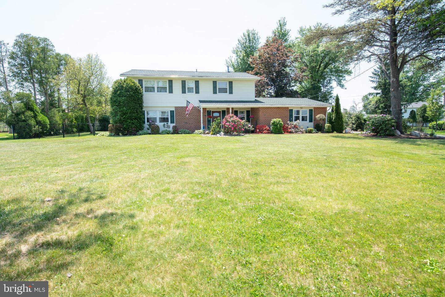 911 Thornton Rd