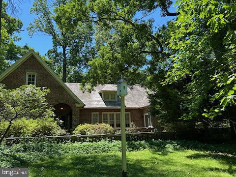 17 Woodland Drive
