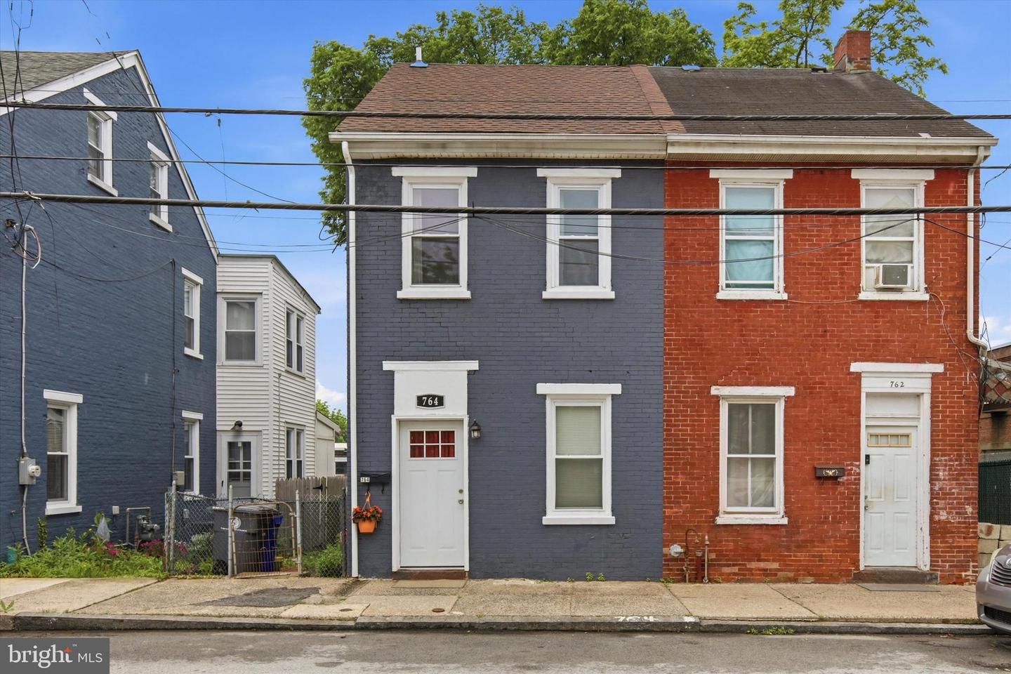 764 Queen Street