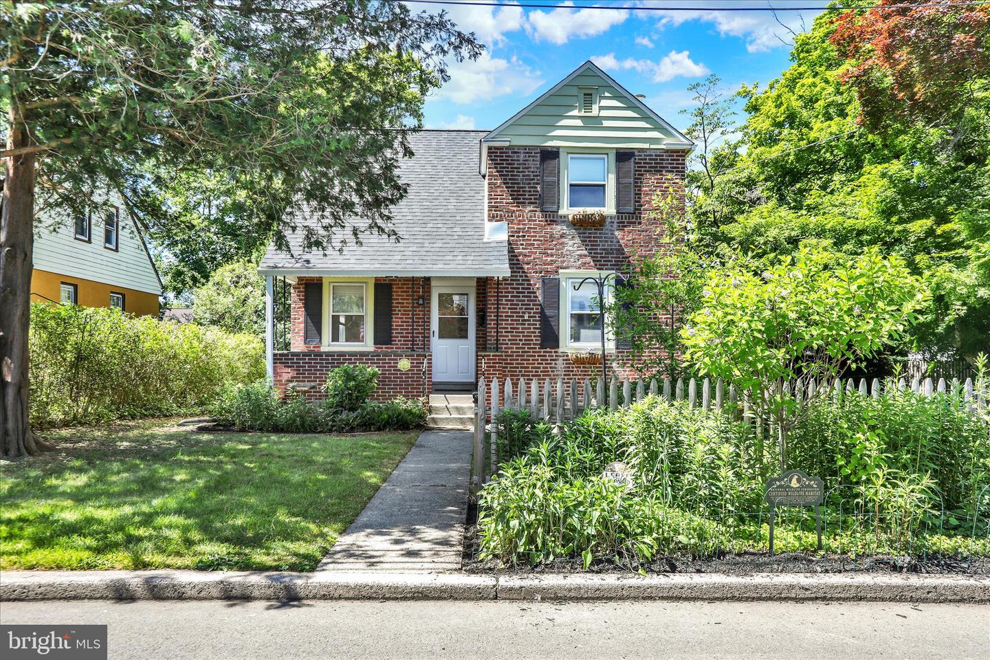 522 Raab Street
