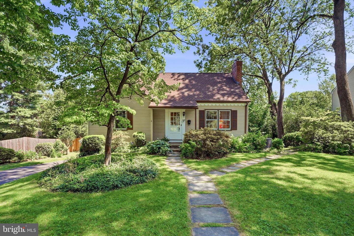 229 Lismore Avenue, Glenside