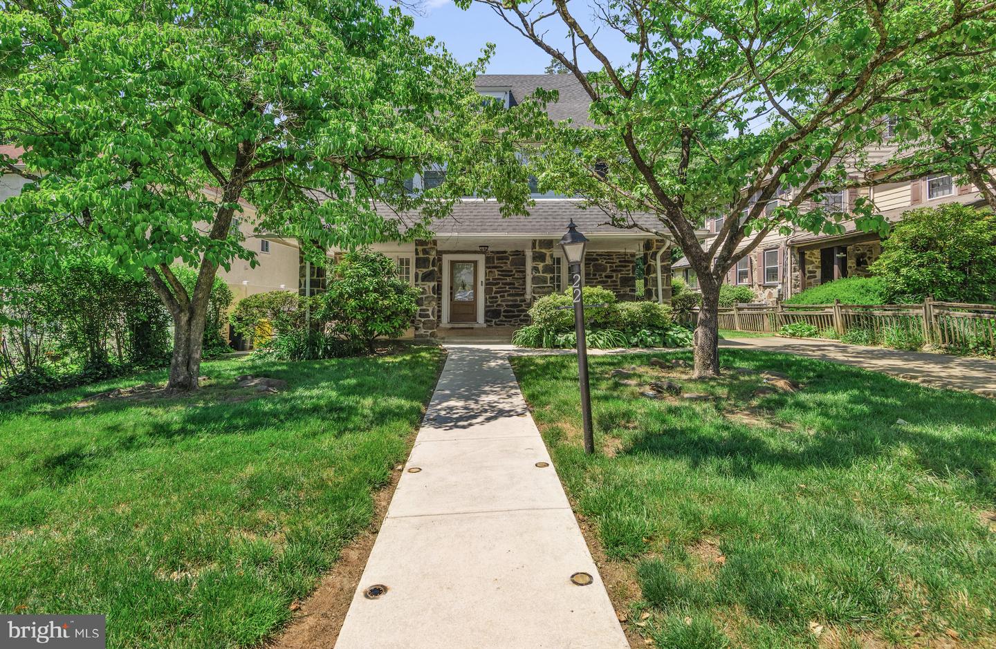 22 Maple Avenue