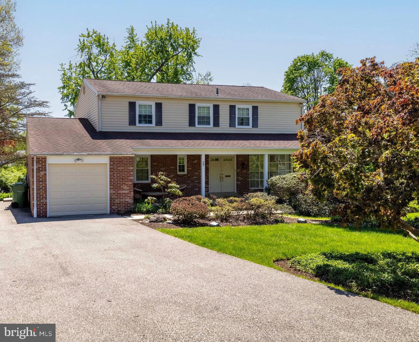 25 Powers Place, Dresher
