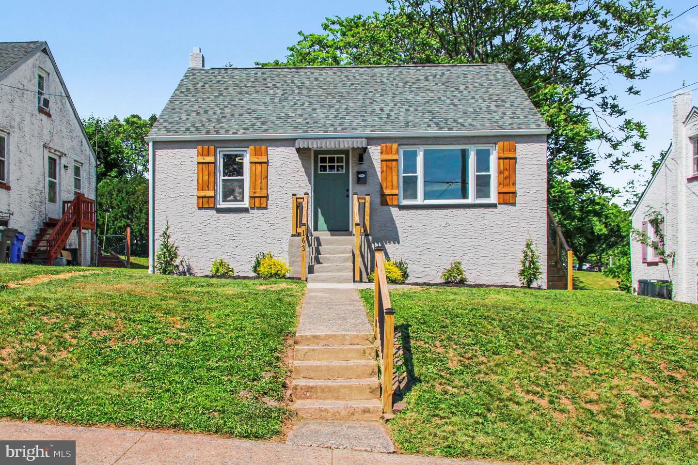 163 Reynolds Avenue