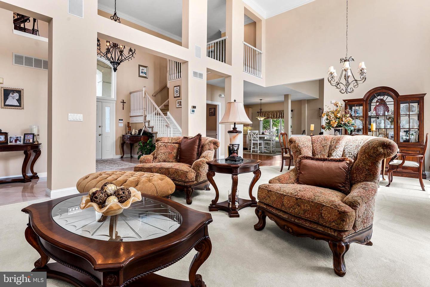 106 Inverness Dr