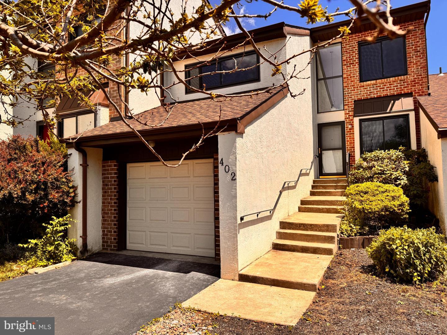 402 Harrison Place