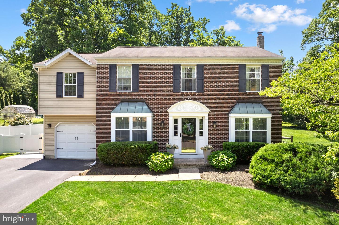 212 Grays Lane