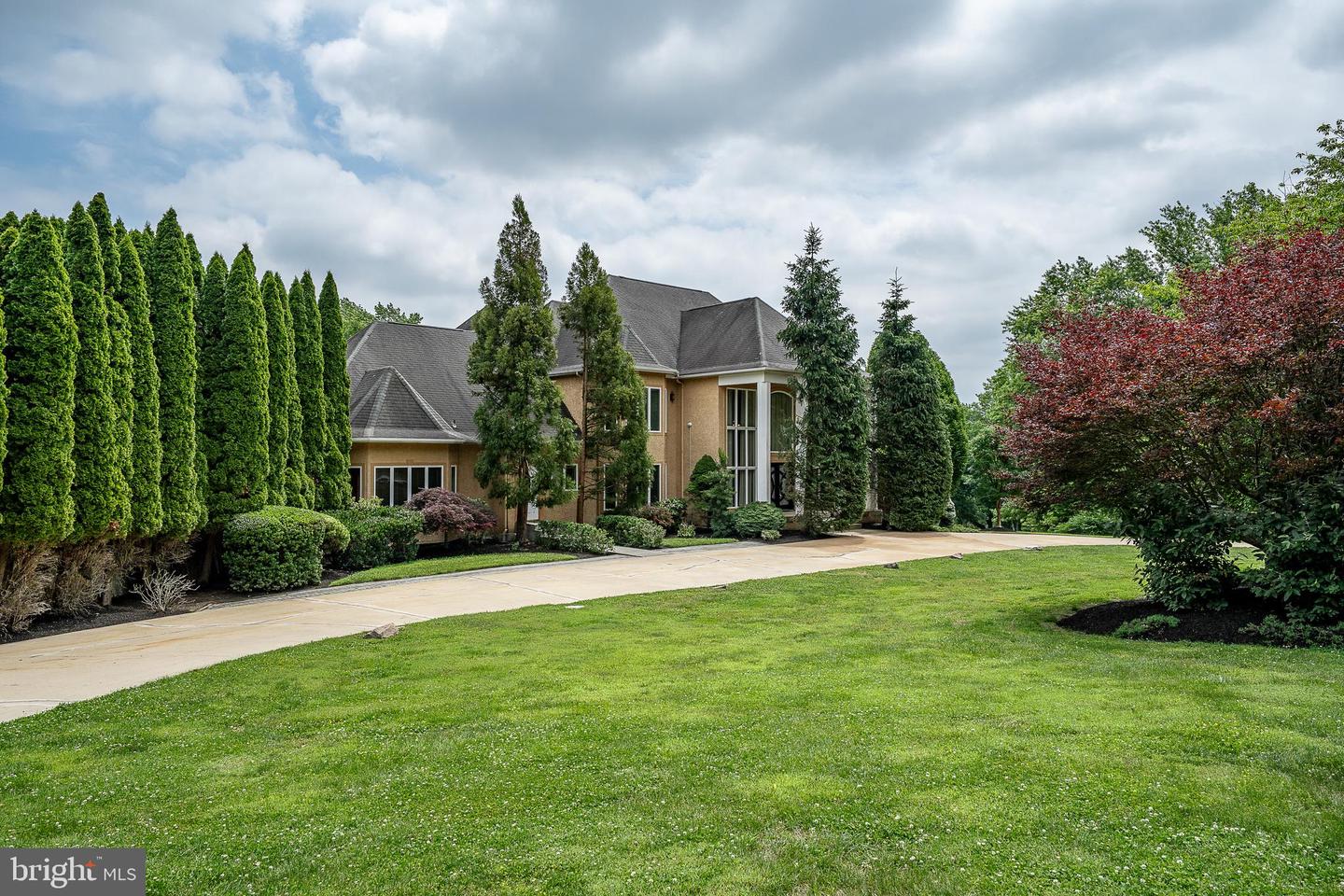 1041 Herkness Drive