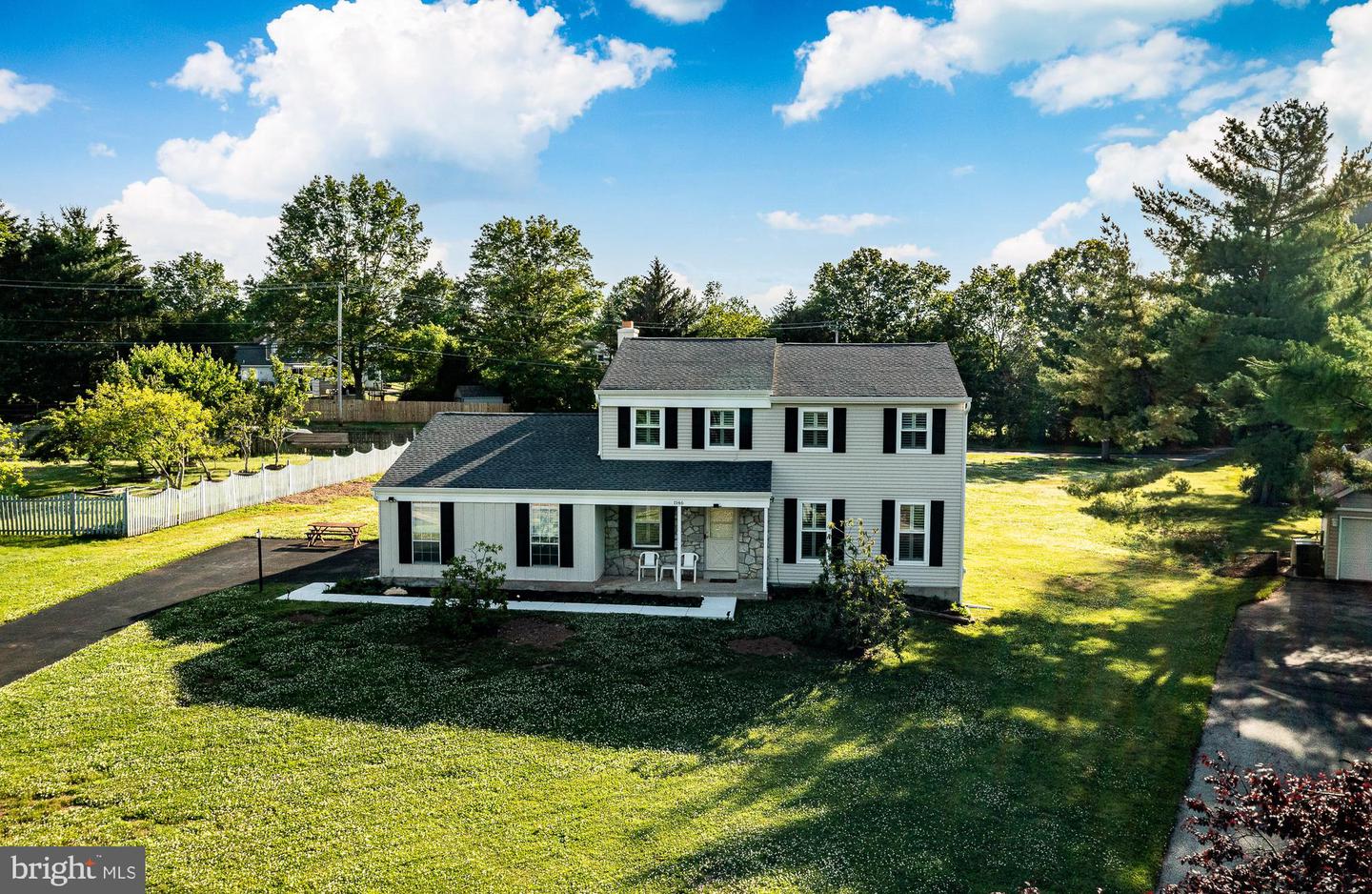 1146 Squires Way
