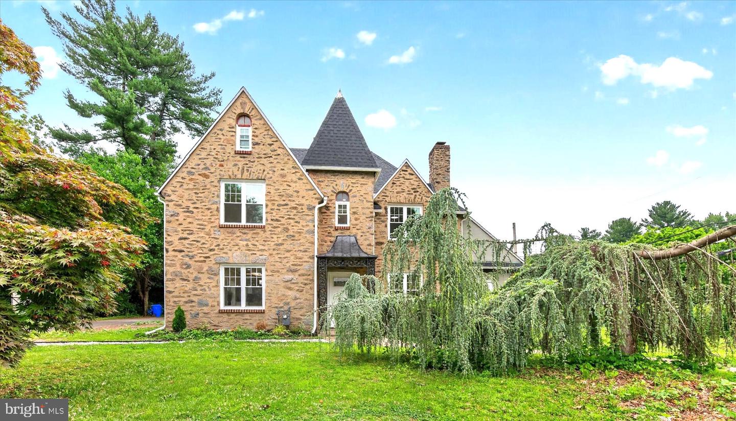 401 Carlton Avenue