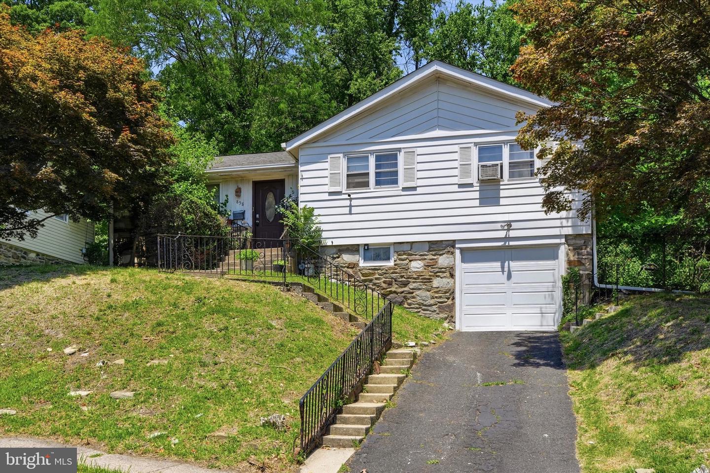 858 Hilldale Road