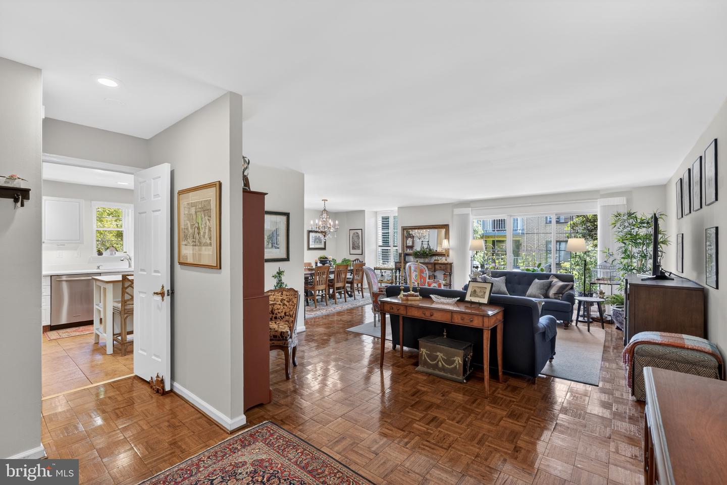 264 Montgomery #202
