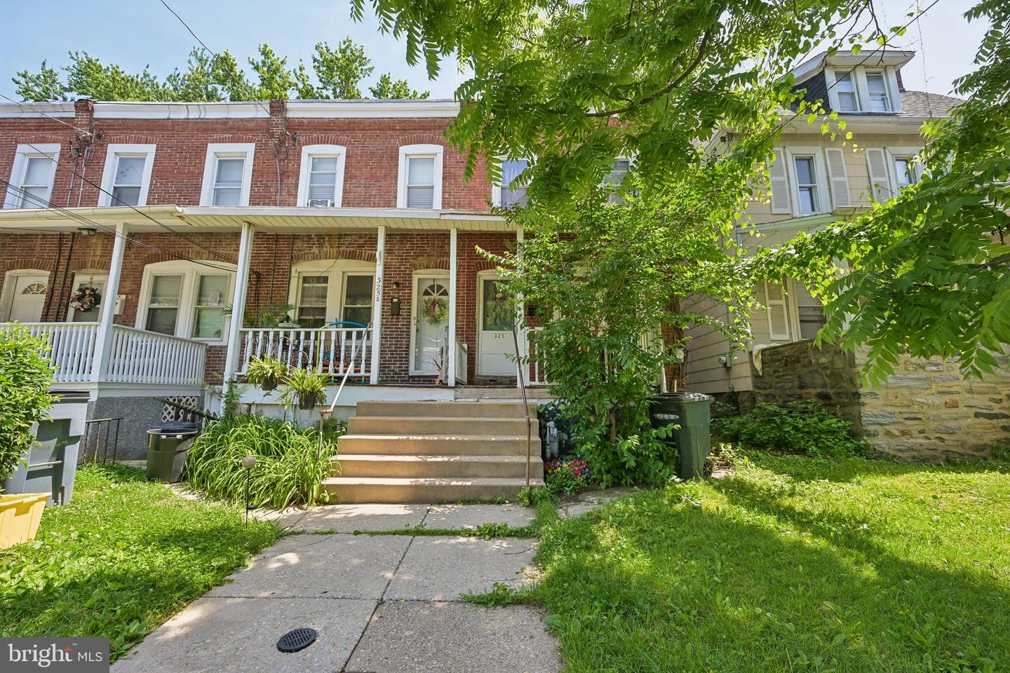 325 W Spring Avenue