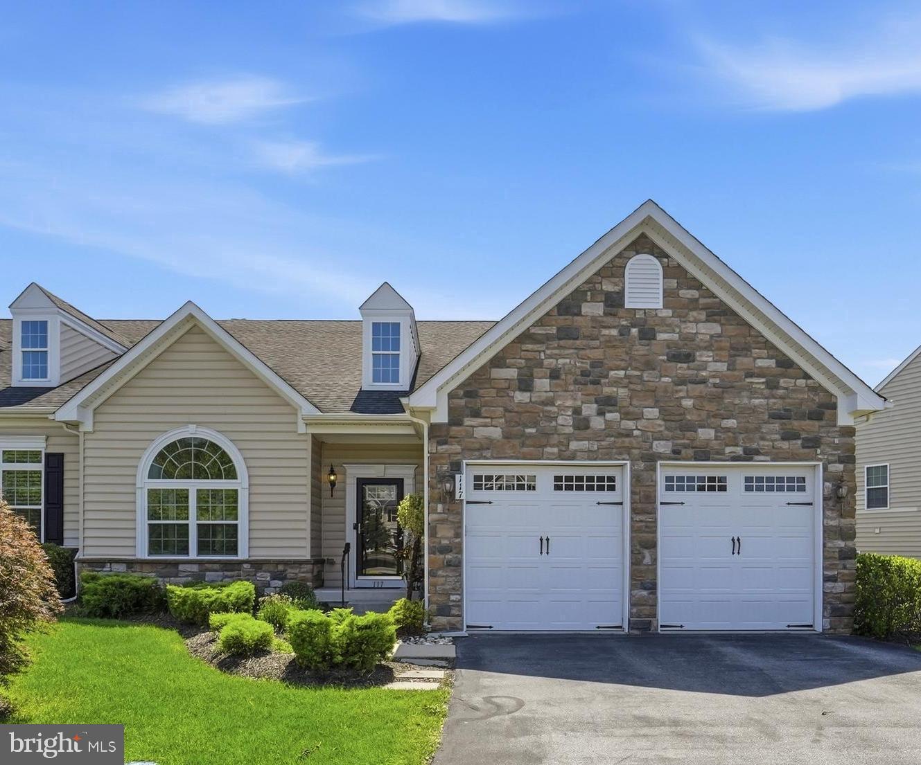 117 Mustang Way