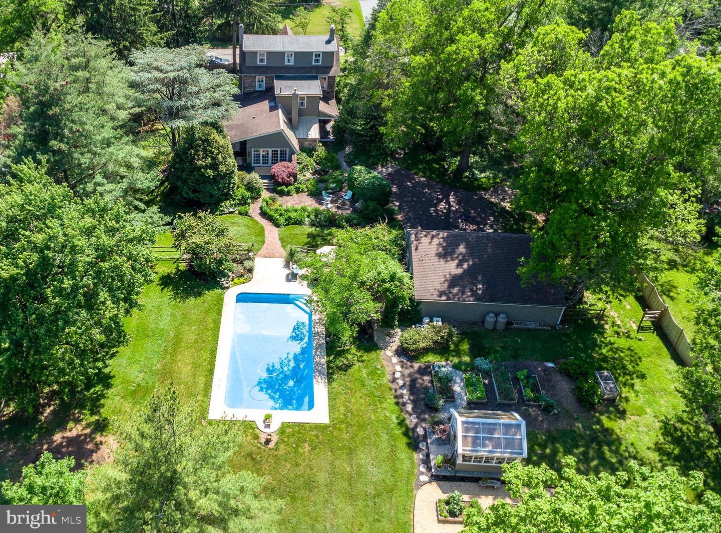 1047 Cowpath Road