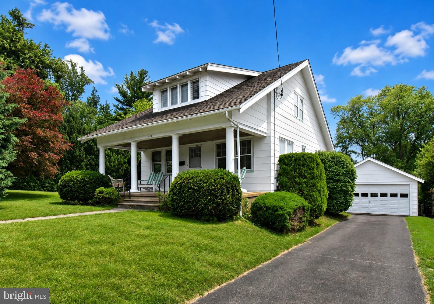 609 Orlando Avenue