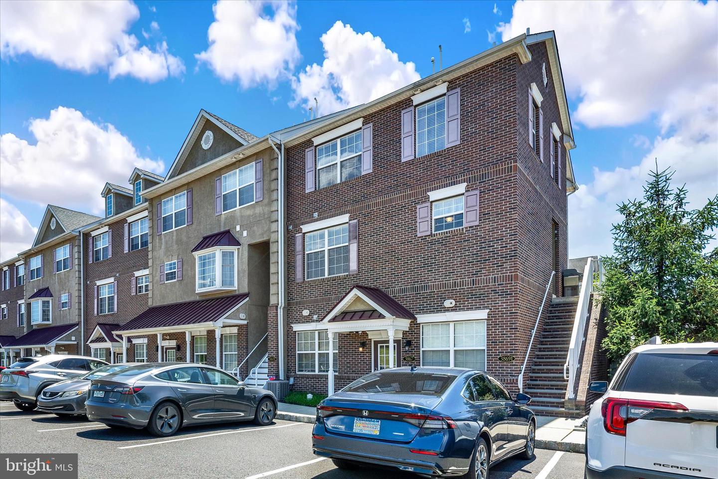 3869 Ashland Drive #f2
