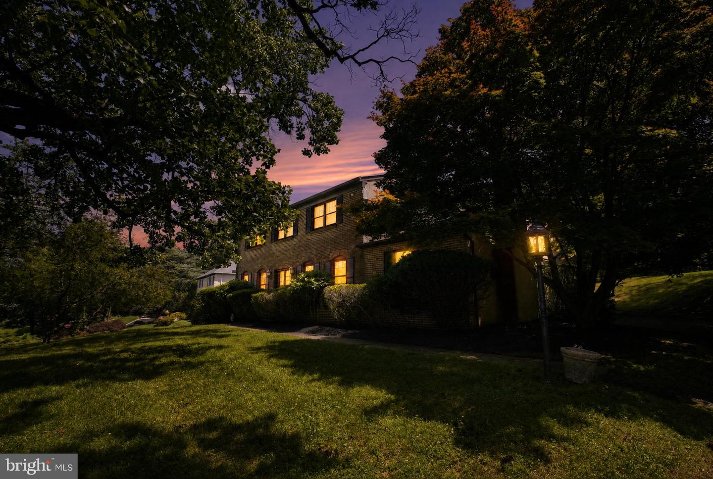 1429 Hopeland Road