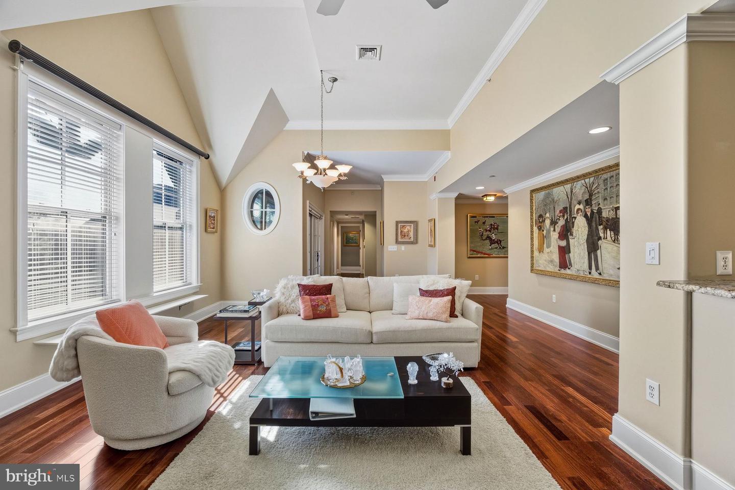 115 E. Montgomery Avenue #3b