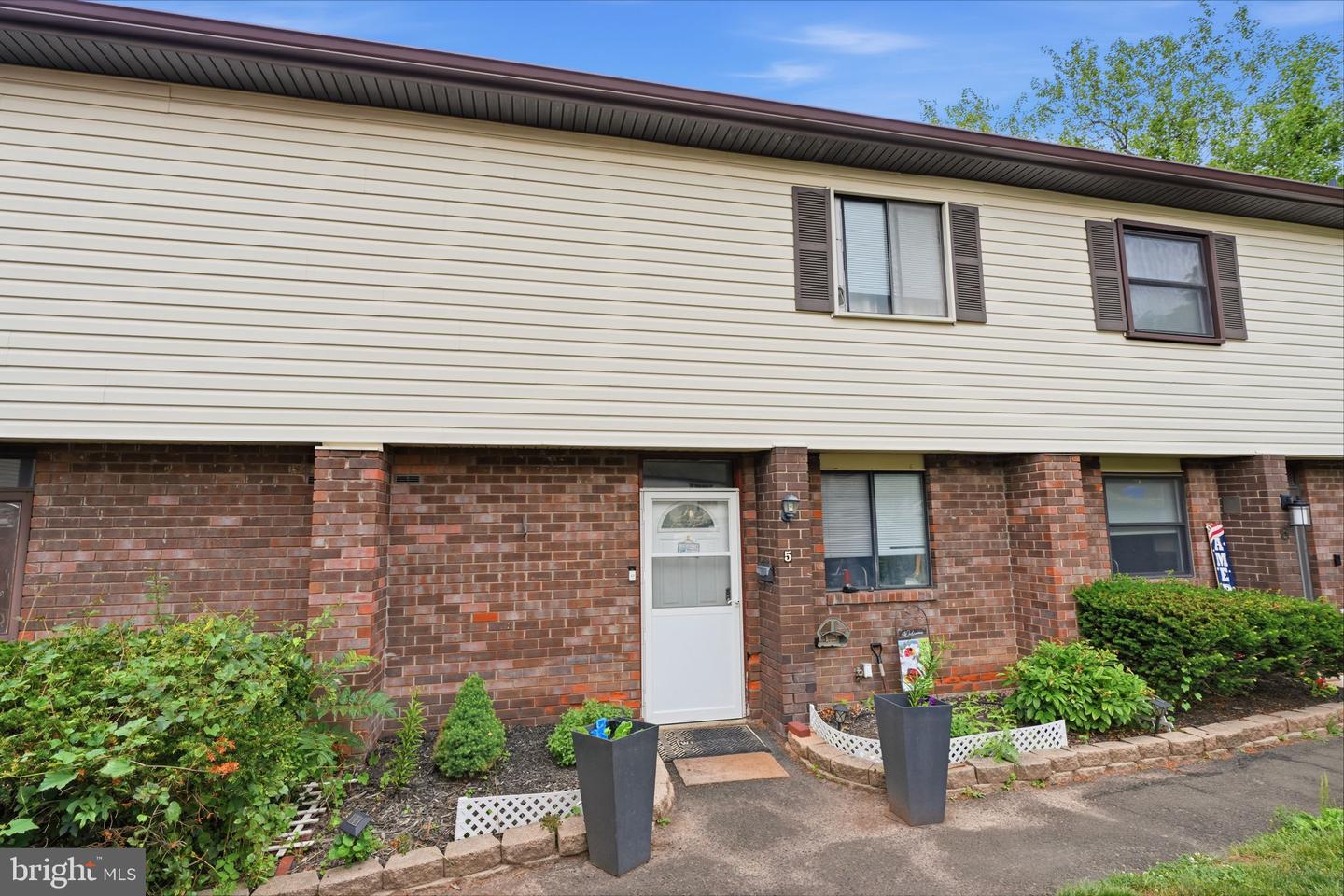 5 Concord Place #5-C