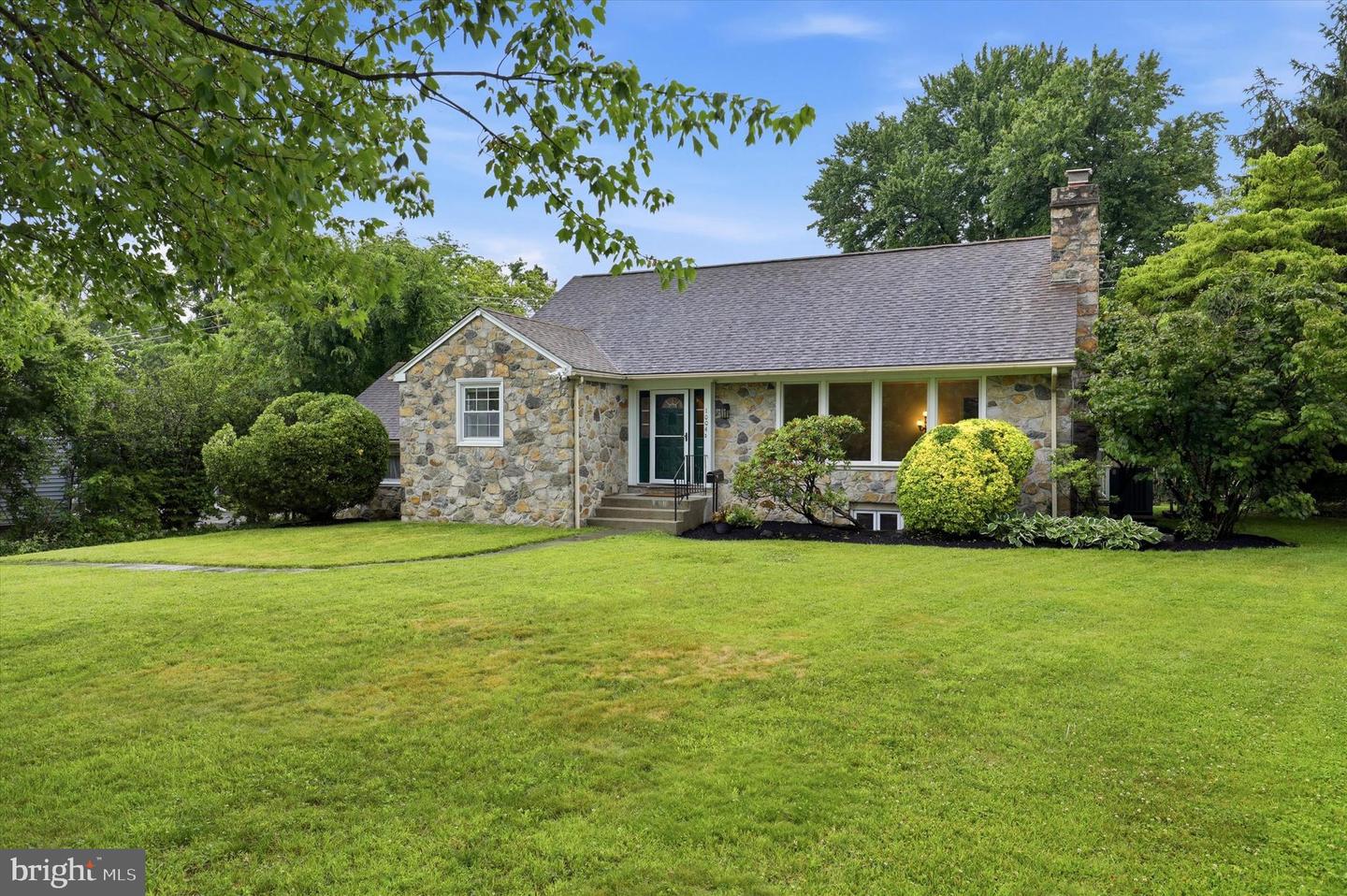 1004 Nicholson Road