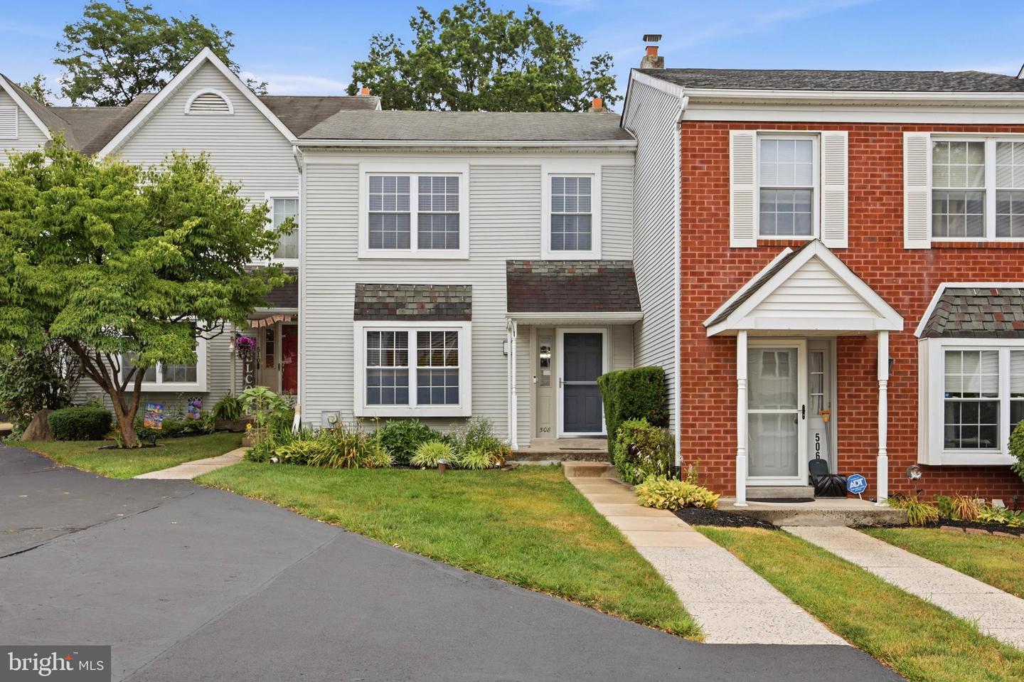 508 Carousel Circle