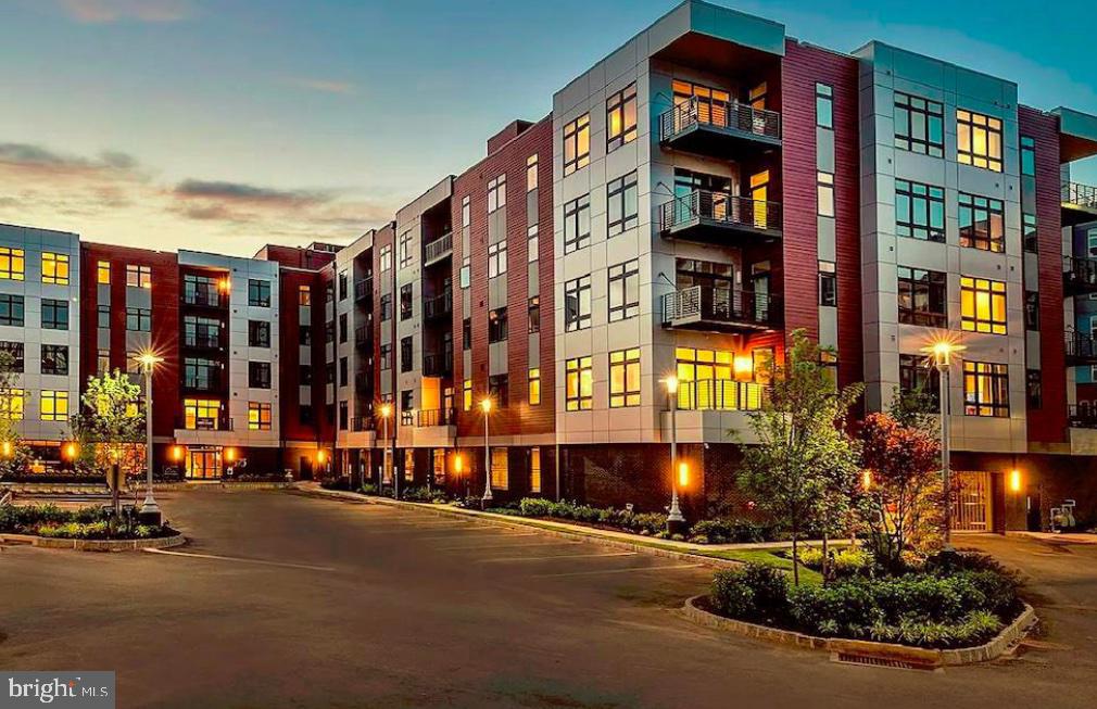 575 S Goddard Boulevard #514