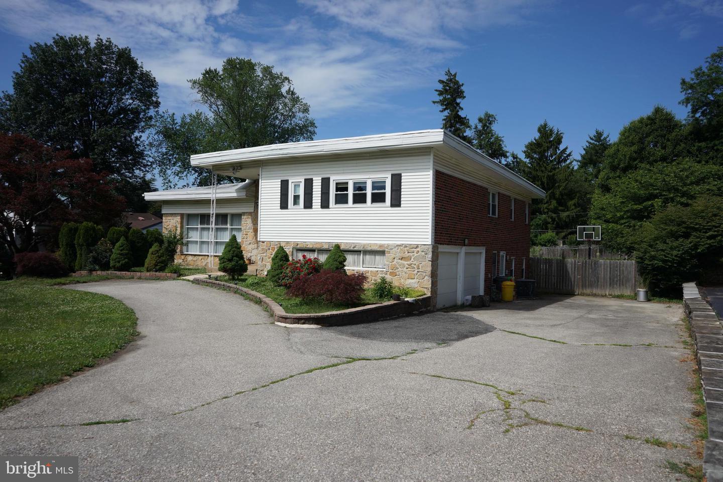 1104 Gainsboro Road