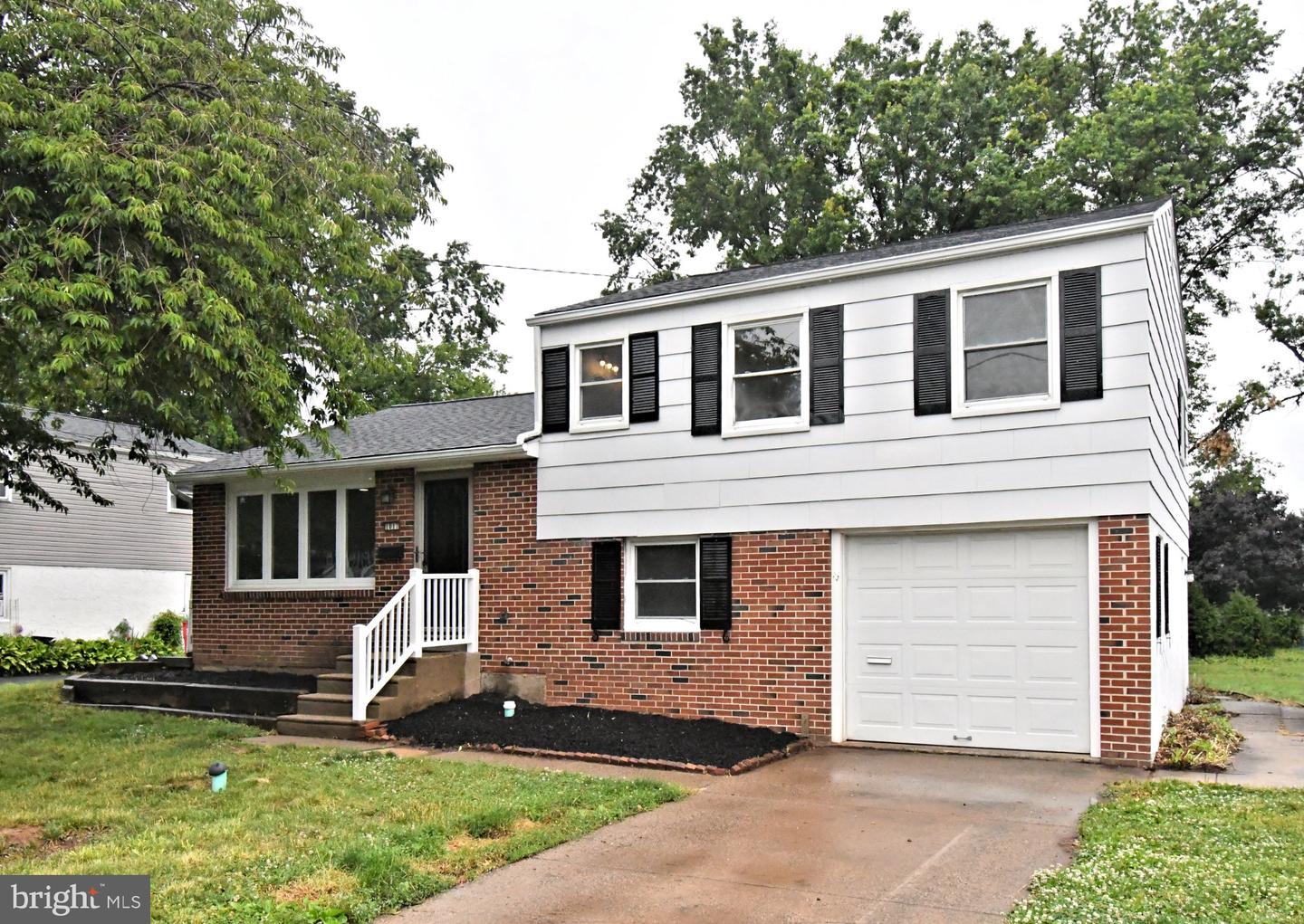 1017 Emerald Avenue