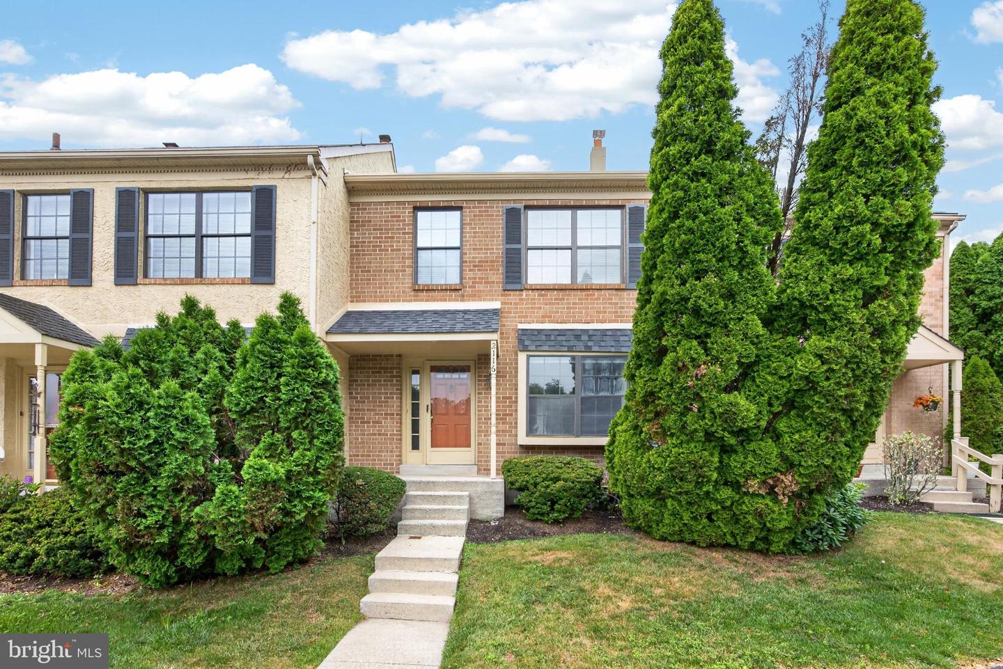 2116 Yorktown North N