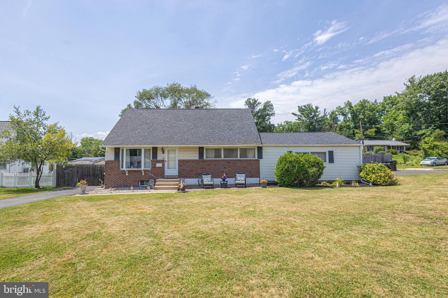 702 Burbridge Road