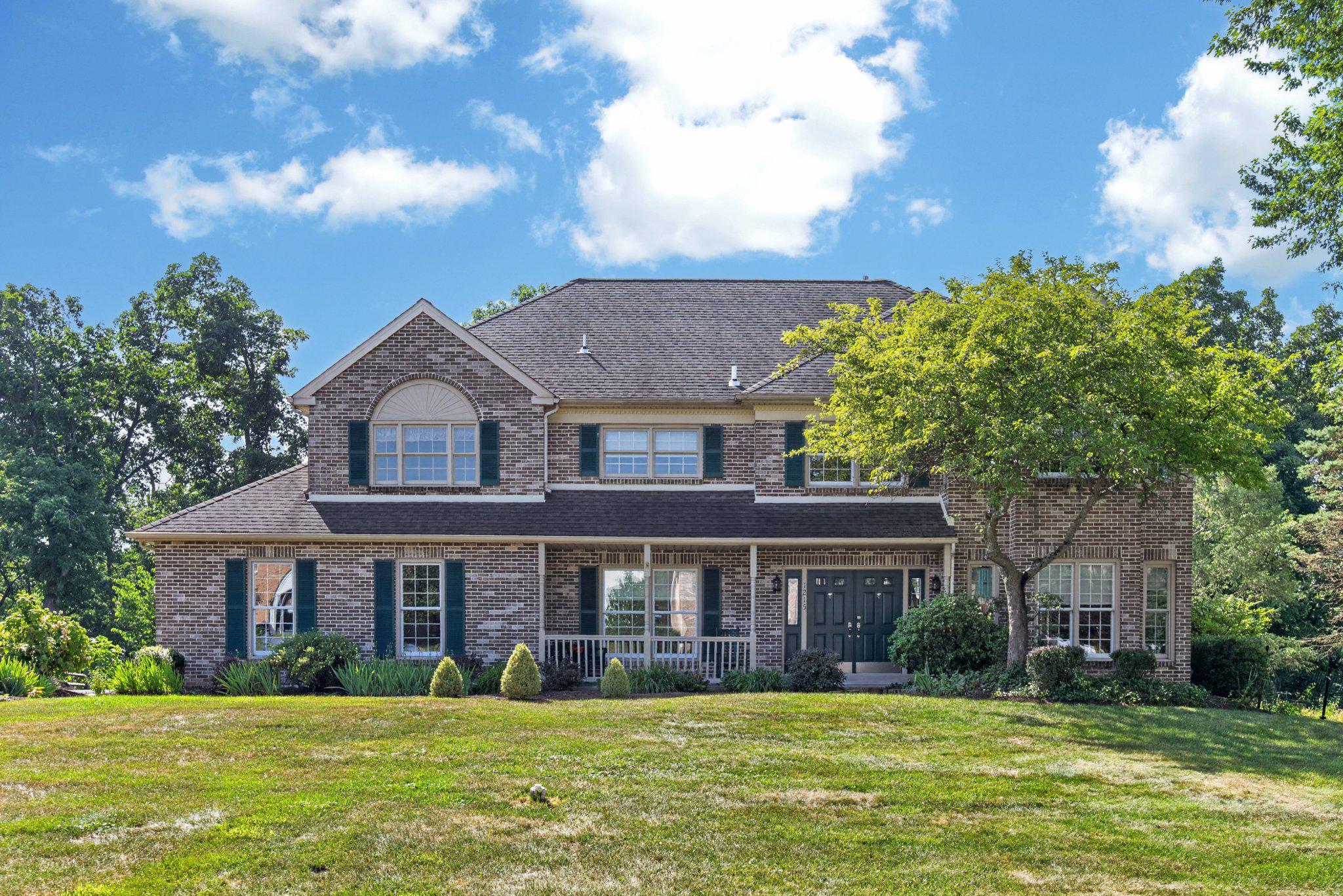 1215 Jarvis Lane