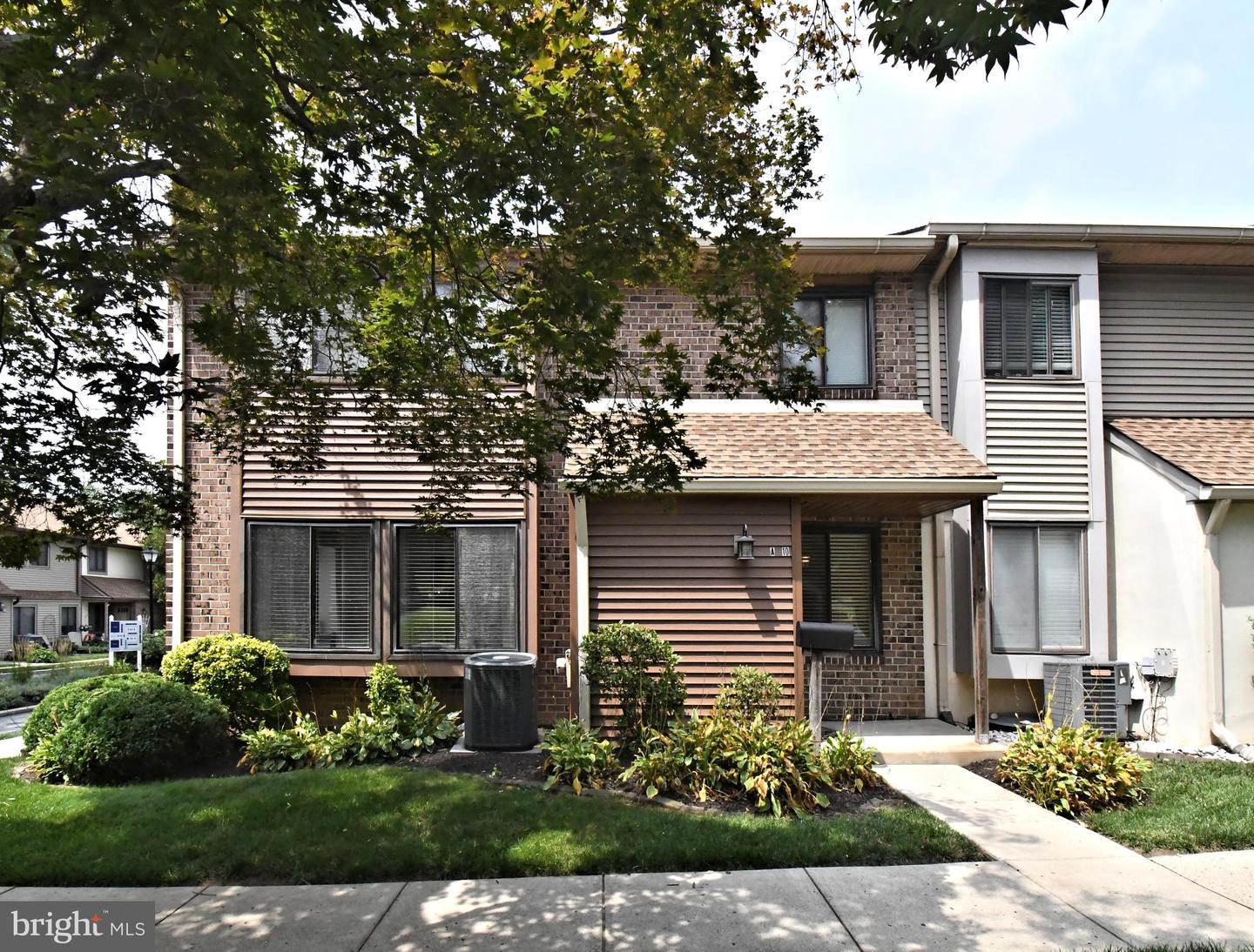 22 Fitzwatertown Road #unit A-10
